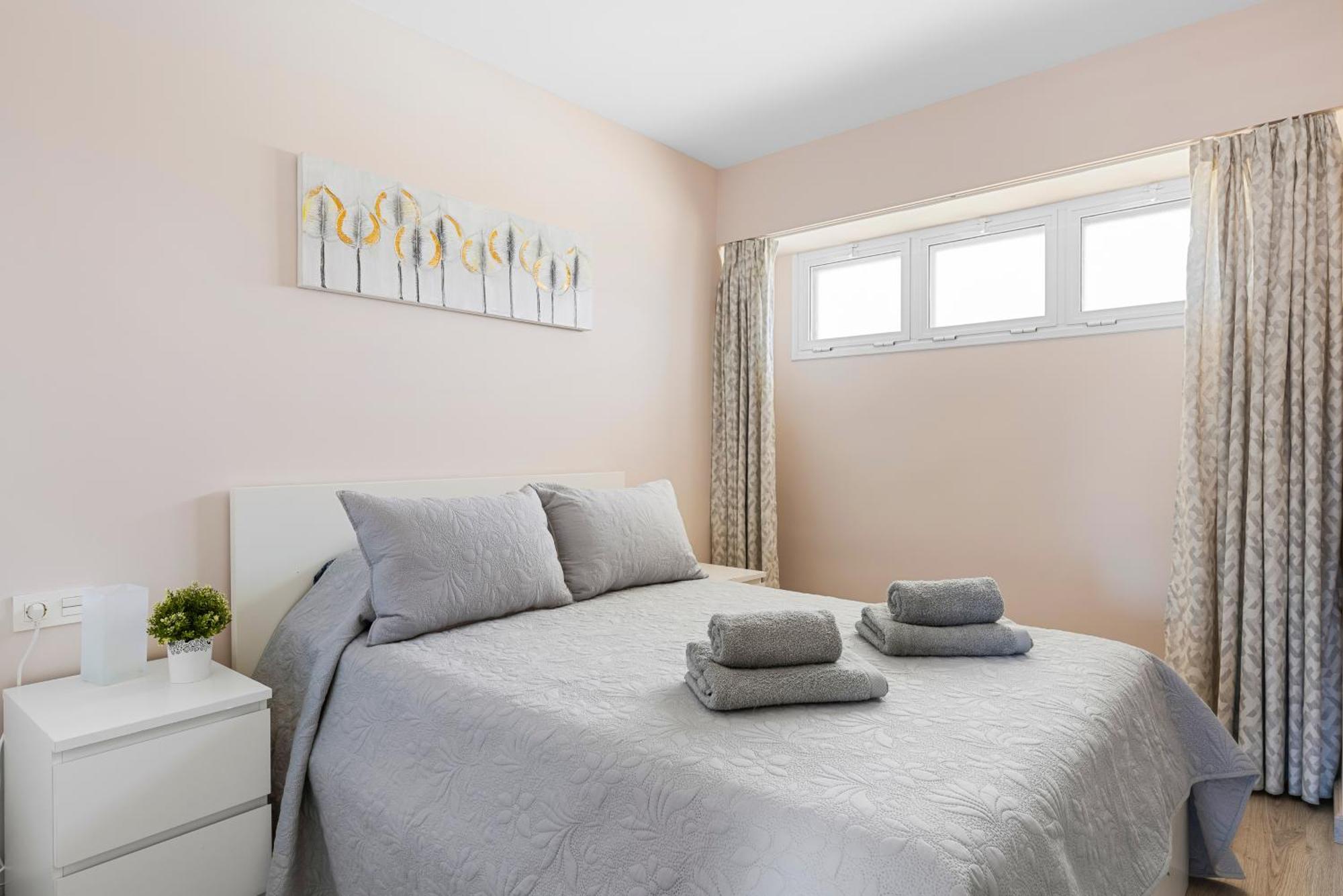 Apartment Arenas Negras Playa La Arena, Newly Renovated *